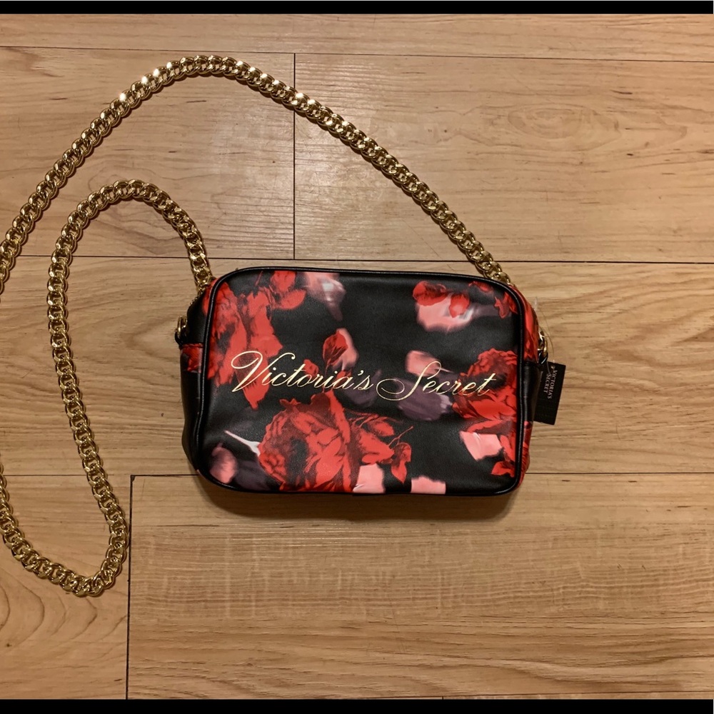 VICTORIA SECRET NEW BAG
